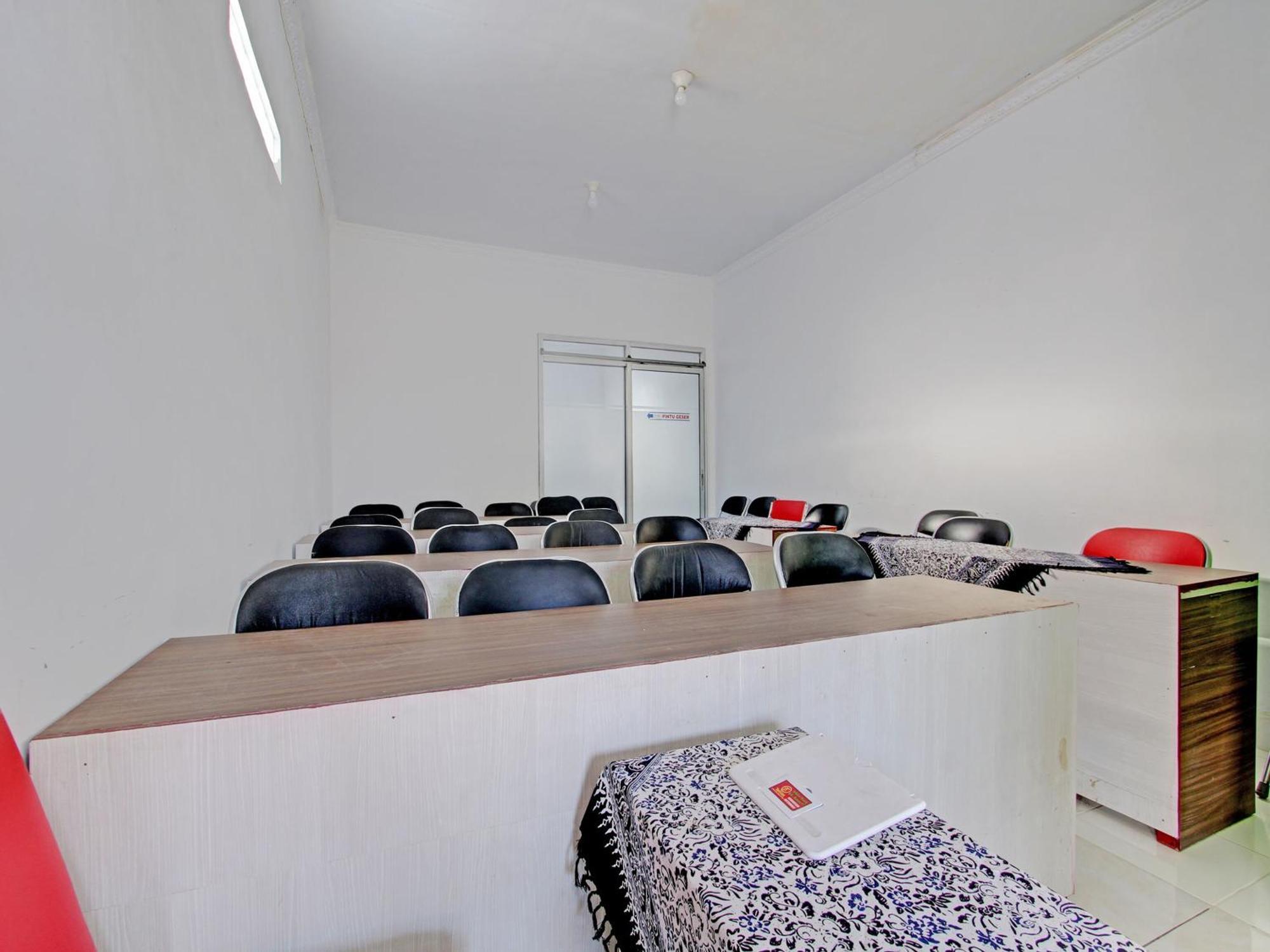 O New Tirken Hotel Tegal (Central Java)